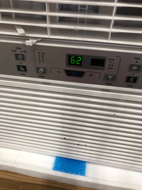 Photo 8 of (MINOR DAMAGE)Midea MAW12R1BWT 12,000 BTU 115V Window AC W/Remote
