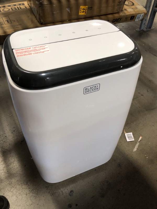 Photo 3 of **PARTS ONLY**

Black & Decker 10,000 Btu Sacc or 14,000 Btu Ashrae 128 Portable Air Conditioner
