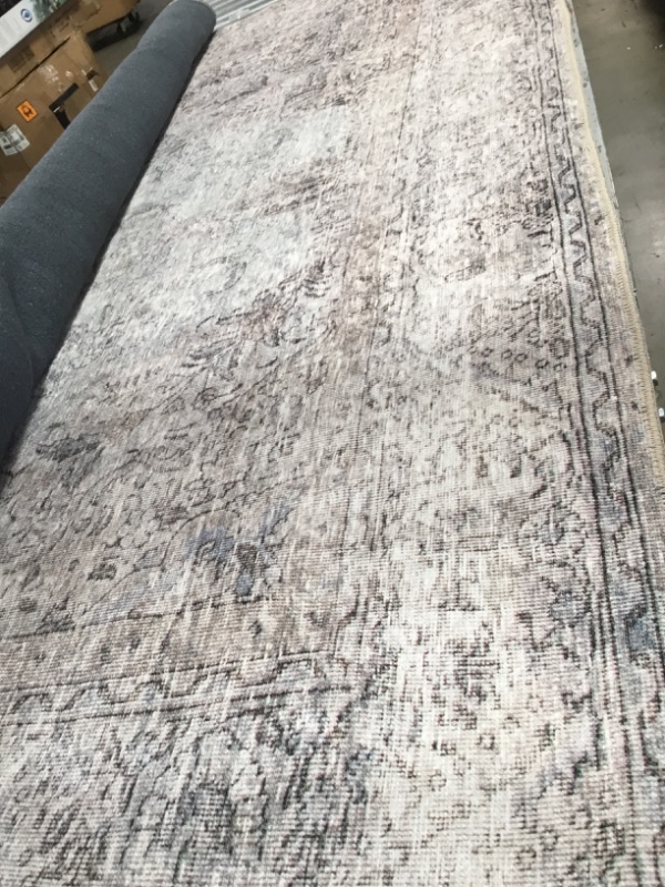 Photo 1 of 8'5ft x 6 ft Area rug Faded grey design 