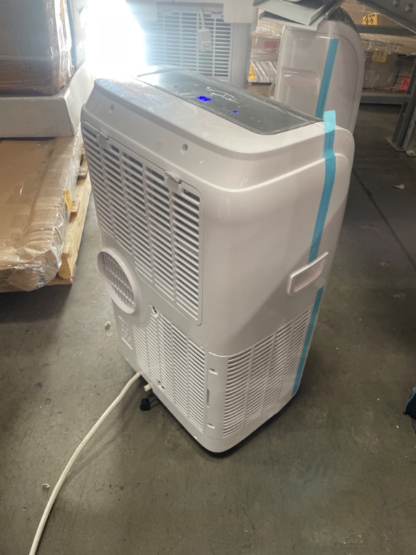 Photo 4 of BLACK+DECKER 8 000 BTU DOE (14 000 BTU ASHRAE) Portable Air Conditioner with Remote Control White
