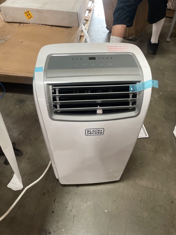 Photo 2 of NONFUNCTIONAL-BLACK+DECKER 8 000 BTU DOE (14 000 BTU ASHRAE) Portable Air Conditioner with Remote Control White
