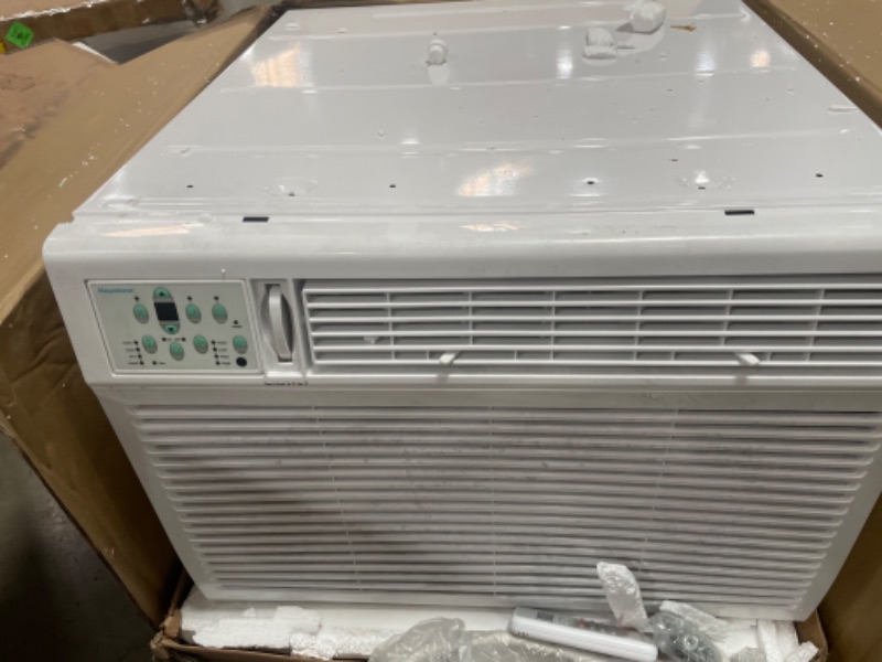 Photo 6 of Keystone 18 500 18 200 BTU 230V Window Wall Air Conditioner with 16 000 BTU Supplemental Heat Capability
