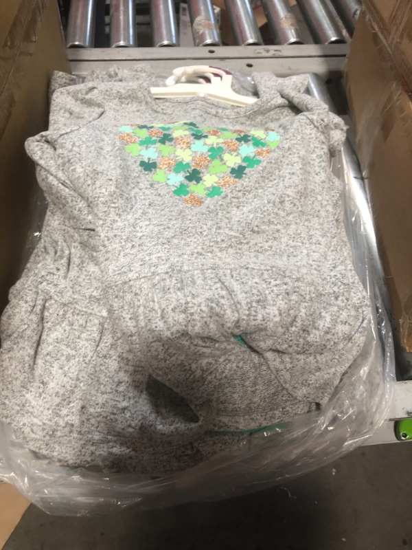 Photo 2 of ** WHOLE CASE OF 12***
Toddler Girls' Shamrock Heart Long Sleeve Cozy Top and Leggings Set - Cat & Jack™ Gray SIZE 3T 