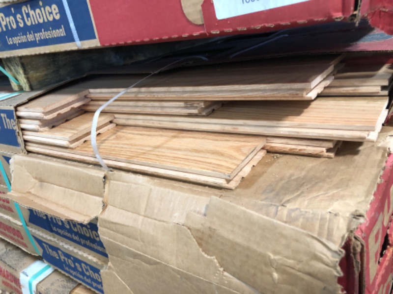 Photo 1 of (DAMAGED&MISSING PIECES) Bruce Plano Oak Country Natural 3/4 in. Thick x 3-1/4 in. Wide x Varying Length Solid Hardwood Flooring (22 sq. ft. / case), 57 cases