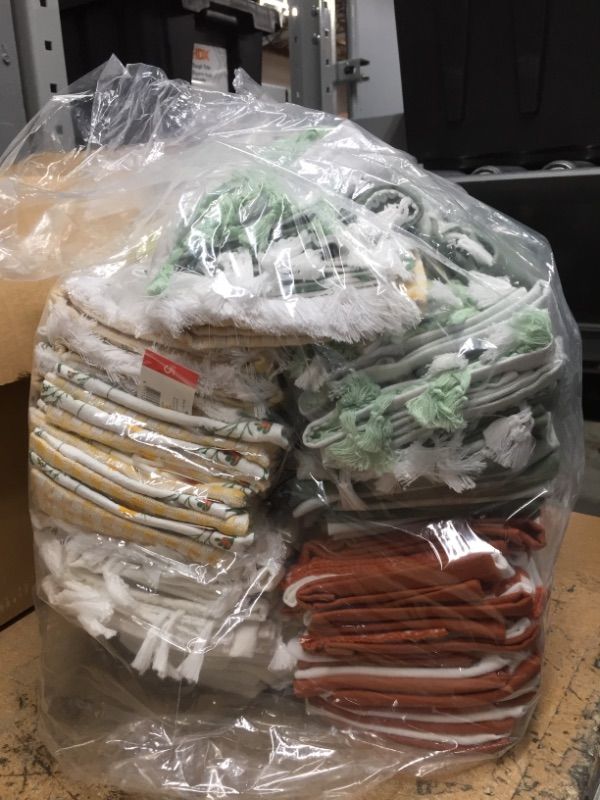 Photo 1 of 50packs *2 towels per pack* of kitchen towels 4 different styles