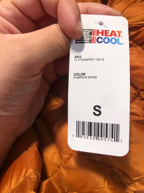 Photo 1 of 32 Degrees Women’s Ultra-Light Down Alternative Water-Repellent Packable Puffer Vest Outerwear with Zipper- SMALL 