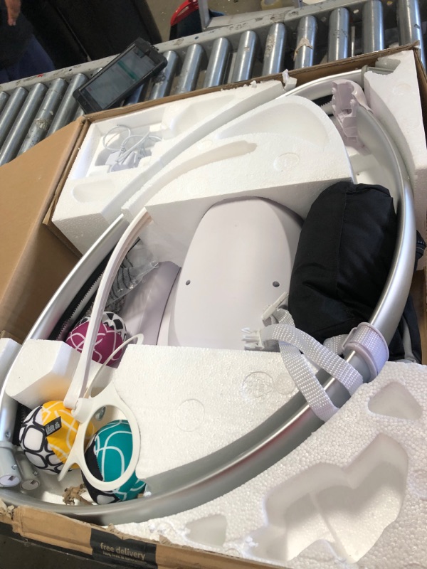 Photo 4 of 4moms mamaRoo 4 Multi-Motion Baby Swing, Bluetooth Baby Rocker with 5 Unique Motions, Nylon Fabric, Grey
