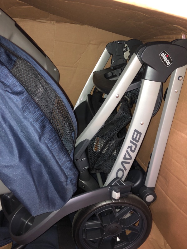 Photo 3 of Chicco Bravo Trio Travel System - Brooklyn
