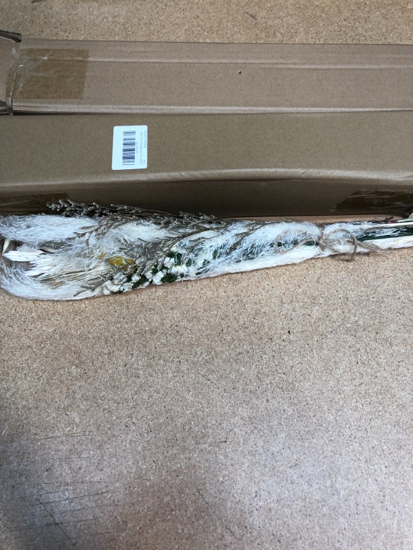 Photo 1 of 2 BOXES OF 35Pcs Natural Dried Pampas Grass, 17" Tall Pompous Grass Dried Flowers Plant Bouquet Branchea Decor with Reed Grass/Oats/Lagurus Ovatus/Forget Me Not/Sun Ball for Boho Farmhouse Rustic Vase Home Décor