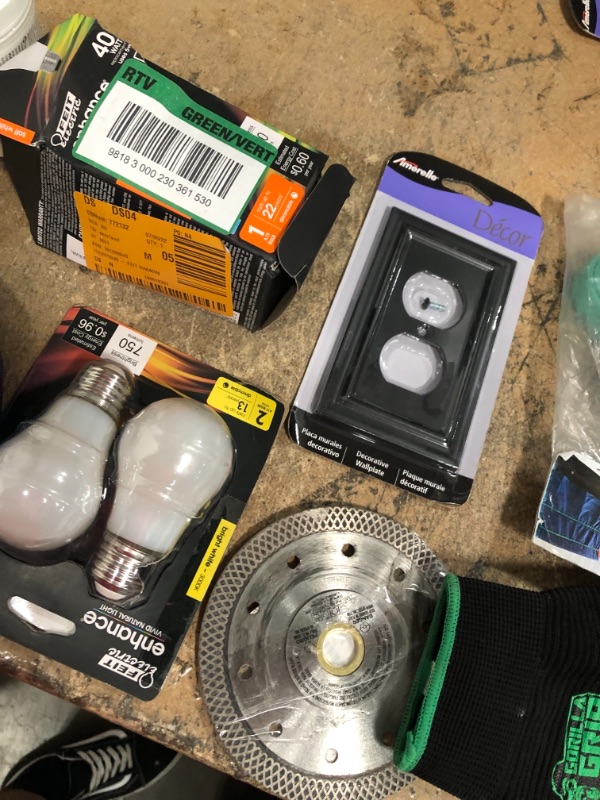 Photo 4 of 12-item bundle
home depot miscellaneous - mixed items - hardware and light bulbs