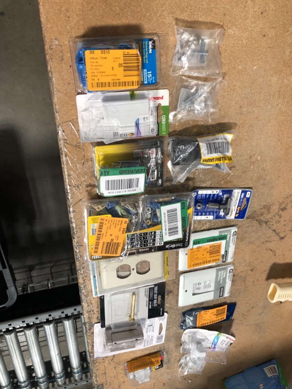 Photo 1 of 17 ITEM BUNDLE
HOME DEPOT MISCELLANEOUS HOME GOODS AND SUPPLIES