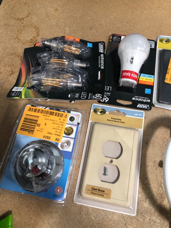 Photo 3 of 14 ITEM BUNDLE 
HOME DEPOT MISCELLANEOUS LIGHT BULBS - OUTLET SCREENS - HARDWARE