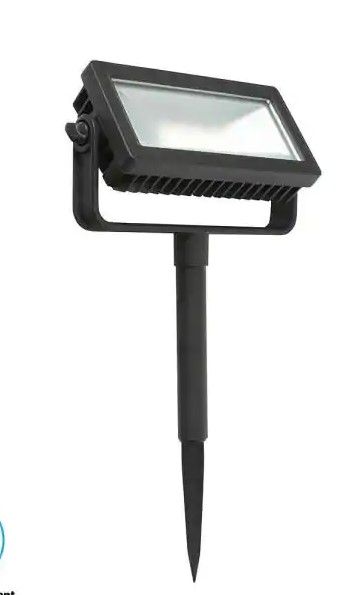 Photo 1 of 
Hampton Bay
Low Voltage Black Outdoor Integrated LED Landscape Flood Light with 3 levels of intensity