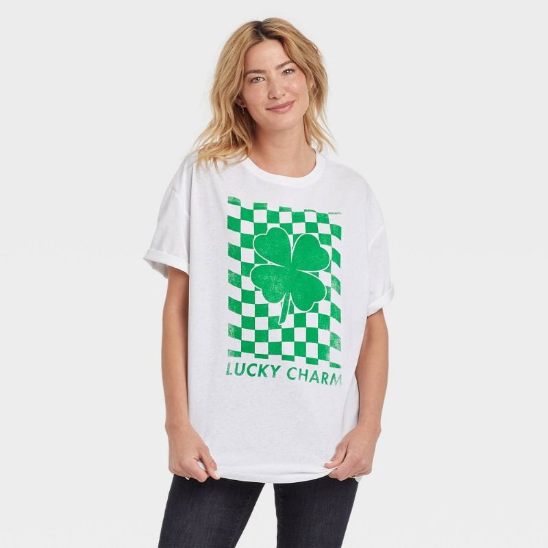 Photo 1 of 6pcks of Women's St. Patrick's Day Short Sleeve Oversized Graphic T-Shirt - Checkered // size small/medium
