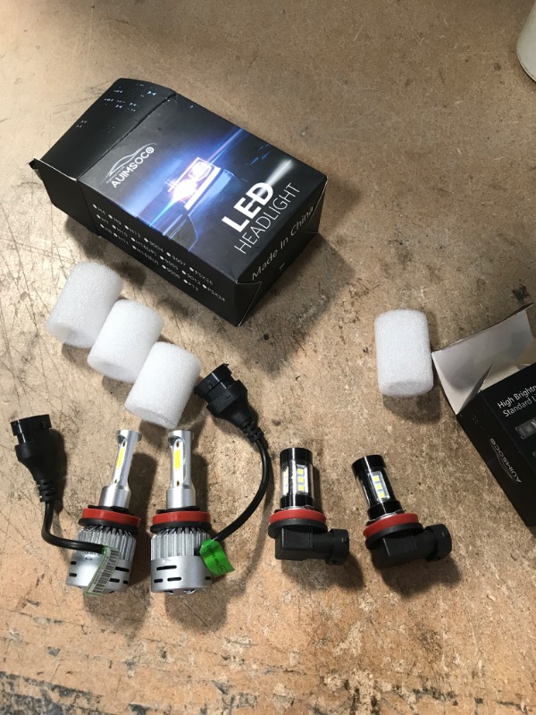 Photo 1 of CAR LED BUNDLE OF 2 SETS