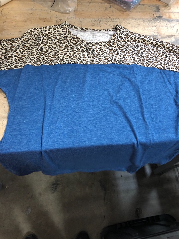 Photo 1 of Floral Find Women's Round Neck Short Sleeve Top, Navy and Leopard Print - XL