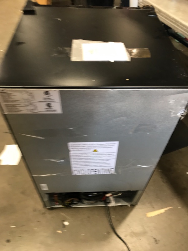 Photo 2 of **PARTS ONLY*** Walsh WSR35S1 Compact Refrigerator, Single Door Fridge, Adjustable Mechanical Thermostat with Chiller, Reversible Doors, 3.5 Cu.Ft, Stainless Steel Look
