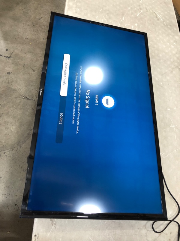 Photo 4 of **MISSING ACCESSORIES* SMALL CORNER CRACK* SAMSUNG 40-inch Class LED Smart FHD TV 1080P (UN40N5200AFXZA, 2019 Model)
