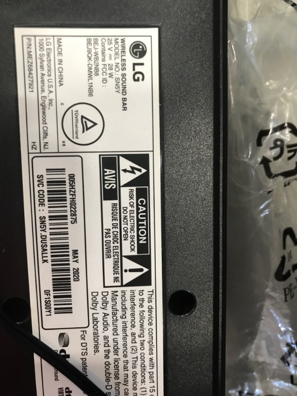 Photo 6 of **MINOR DAMAGE* SUBWOOFER DOESNT CONNECT TO UNIT**  LG SN5Y Sound Bar w/Subwoofer, 2.1 ch, 400W, Power, High Res Audio, DTS Virtual: X, AI Sound Pro, Wireless Surround Sound Ready, Bluetooth Connectivity - Black
