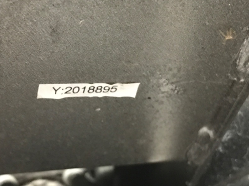 Photo 4 of **Rusted** WOLF Low Profile Economic Aluminum Service/Floor Garage Jack with Quick Lift Pump, 3 Ton (6,000 Lb) Capacity, Black (WFT830003XLB)
