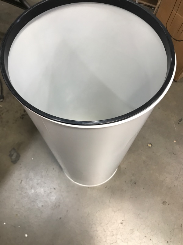 Photo 2 of **TESTED DOESNT FUNCTION** ITouchless Deodorizer Round Sensor 13 Gallon Trash Can
