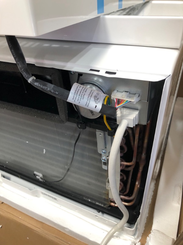 Photo 5 of ***Damaged* LG 12,000 BTU 115V Window Air Conditioner
