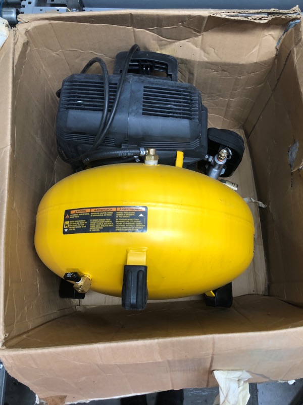 Photo 2 of **PARTS ONLY**

DEWALT Pancake Air Compressor, 6 Gallon, 165 PSI (DWFP55126)
