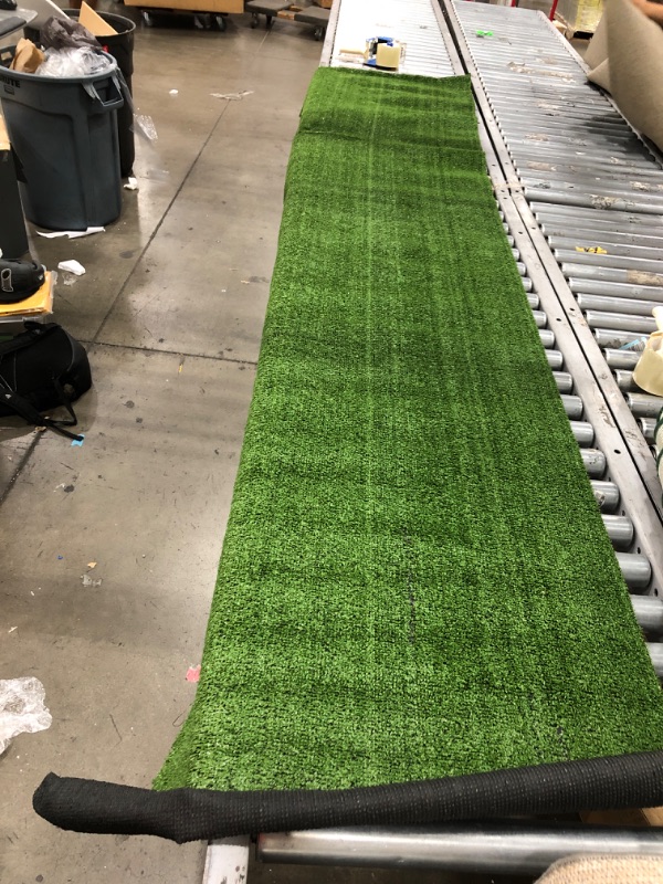 Photo 2 of · Petgrow · Pro Putting Green Golf Artificial Grass Turf 3FTX12FT? Indoor Outdoor Golf Training Mat, Synthetic Fake Grass for Baseball Football Gym Sports
