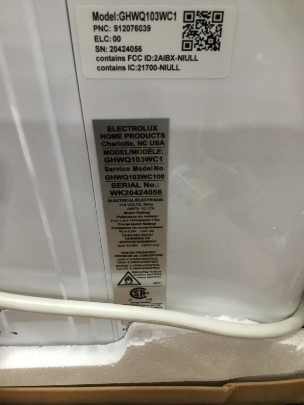 Photo 2 of ***PARTS ONLY*** Frigidaire Inverter Quiet Temp Smart Room Air Conditioner, 10,000 BTU, in White **MINOR DAMAGE ***
not functional