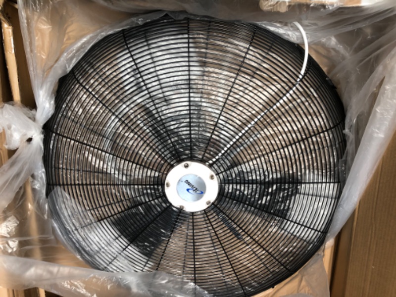 Photo 4 of iLIVING 30" Pedestal Outdoor Oscillating Fan with Misting kit - Shop, Greenhouse, Patio - 120V 1.8A 8400 CFM
