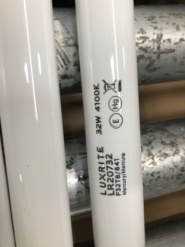 Photo 1 of 3 PACK**Luxrite LR20732, F32T8/741 32 Watt Base G13, T8 Shape Fluorescent Tube Light,4100K Cool White

