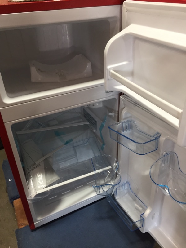 Photo 3 of ( NON FUNCTIONAL) Retro 3.2 Cu. Ft. Mini Fridge with Top Freezer