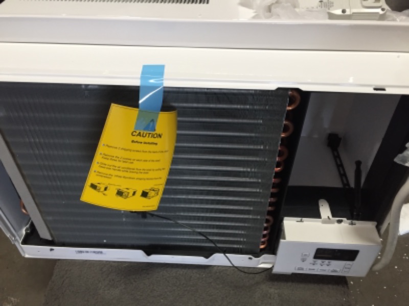 Photo 4 of (PARTS ONLY) LG 12000 BTU 115V Window Air Conditioner with Three Fan Speeds and Remote Control