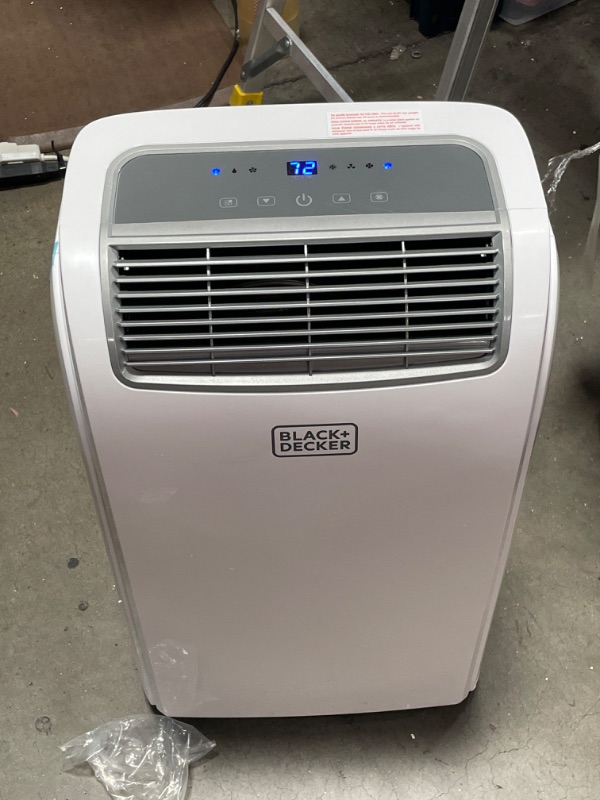 Photo 2 of BLACK+DECKER 8,000 BTU Portable Air Conditioner with Remote Control, White26 x 16.5 x 11.5 inches

