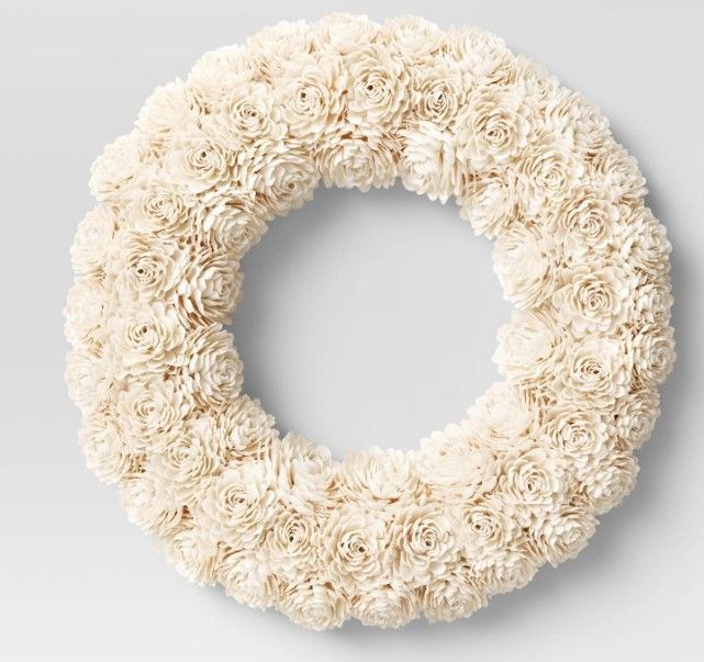 Photo 1 of White Shola Wreath - Threshold™

