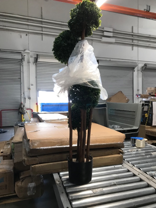 Photo 3 of (DAMAGE)Nearly Natural 4' Boxwood Uv-Resistant Indoor/Outdoor Topiary Tree
