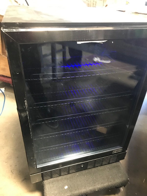 Photo 3 of USED NewAir 24" Beverage Refrigerator Cooler - 177 Can Capacity Mini Fridge - Black Stainless Steal With Built In Cooler and Glass Door | Cool your Soda, Beer, and Beverages to 37F NBC177BS00
