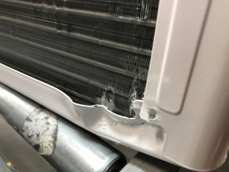 Photo 5 of (DENTED) Midea 8,000 BTU U-Shaped Smart Inverter Window Air Conditioner