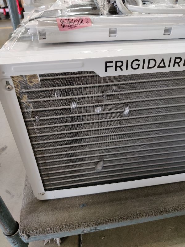 Photo 5 of POWERS ON**
Frigidaire 10,000 BTU 115V Window-Mounted Compact Air Conditioner with Remote Control, White
