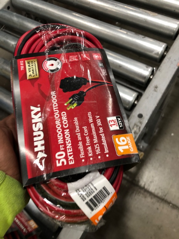 Photo 2 of 50 ft. 16/3 Medium-Duty Indoor/Outdoor Extension Cord, Red and Black
