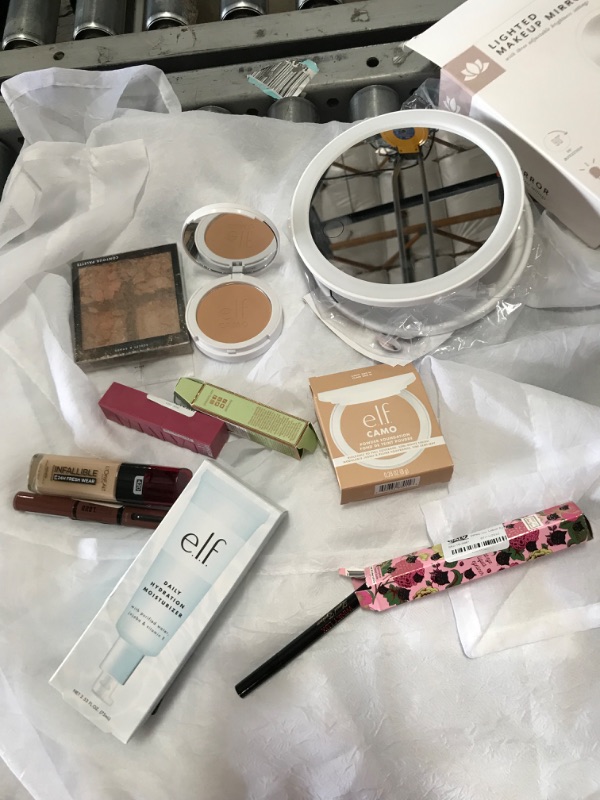 Photo 1 of **MAKEUP BUNDLE***
9 ITEMS