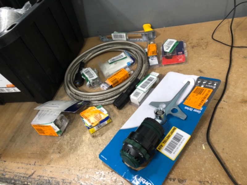 Photo 1 of 11 ITEMS*
BUNDLE OF TOOLS AND HARDWARE