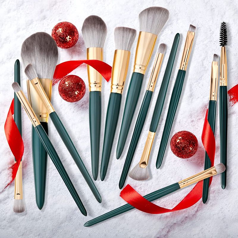 Photo 1 of ** SETS OF 3 **
Makeup Brushes Green OsiliviA 13Pcs Premium Synthetic Foundation Brush Blending Brush Powder Brush Concealers Brush Eye Shadows Brush Makeup Brushes Set Professional
