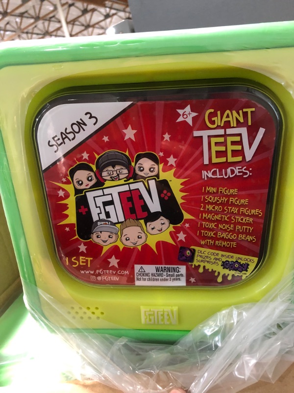 Photo 2 of 2-pack **FGTeeV Giant Mystery TeeV – Season 3

