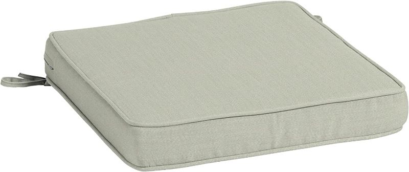 Photo 1 of *4 piece, different sizes:25x25*different color*
wl-4m-beige 4 seat cushion and 4 long back cushions