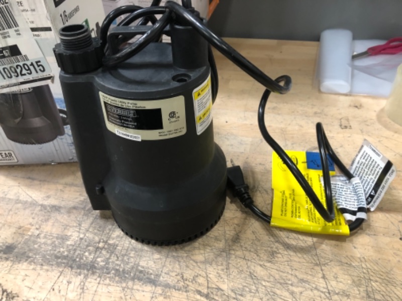 Photo 1 of Everbilt
1/6 HP Plastic Submersible Utility Pump