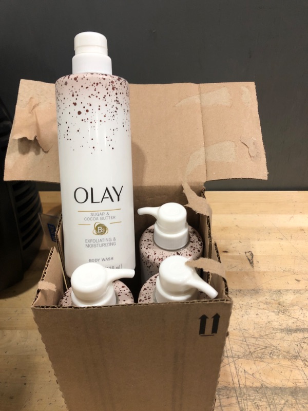 Photo 2 of (X4) BOTTLE OF Olay Exfoliating & Moisturizing Body Wash with Sugar, Cocoa Butter and Vitamin B3 - 17.9 fl oz 