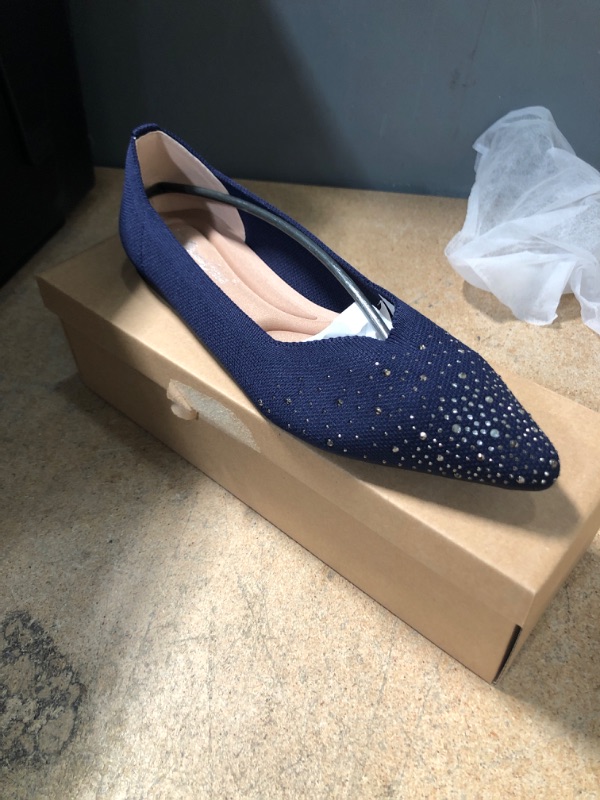 Photo 2 of VenusCelia Women's dextrous rhinestone flat shoe size 9 