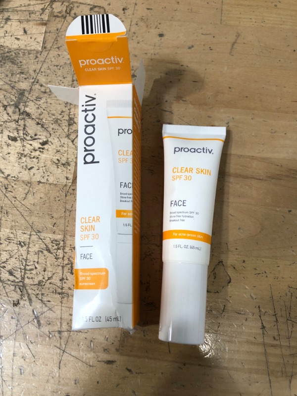 Photo 2 of ** EXP: 03/2024 **
Proactiv Clear Skin Face Sunscreen Moisturizer With SPF 30 - Hydrating SPF Lotion And Sensitive Skin Sunscreen For Oily Skin And Acne-Prone Skin, Oil Free Matte Skincare Sunscreen, 1.5oz
