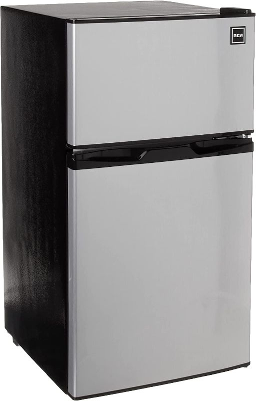 Photo 1 of **PARTSONLY**

RCA RFR836 3.2 Cu Ft 2 Door Fridge and Freezer, Stainless Steel

